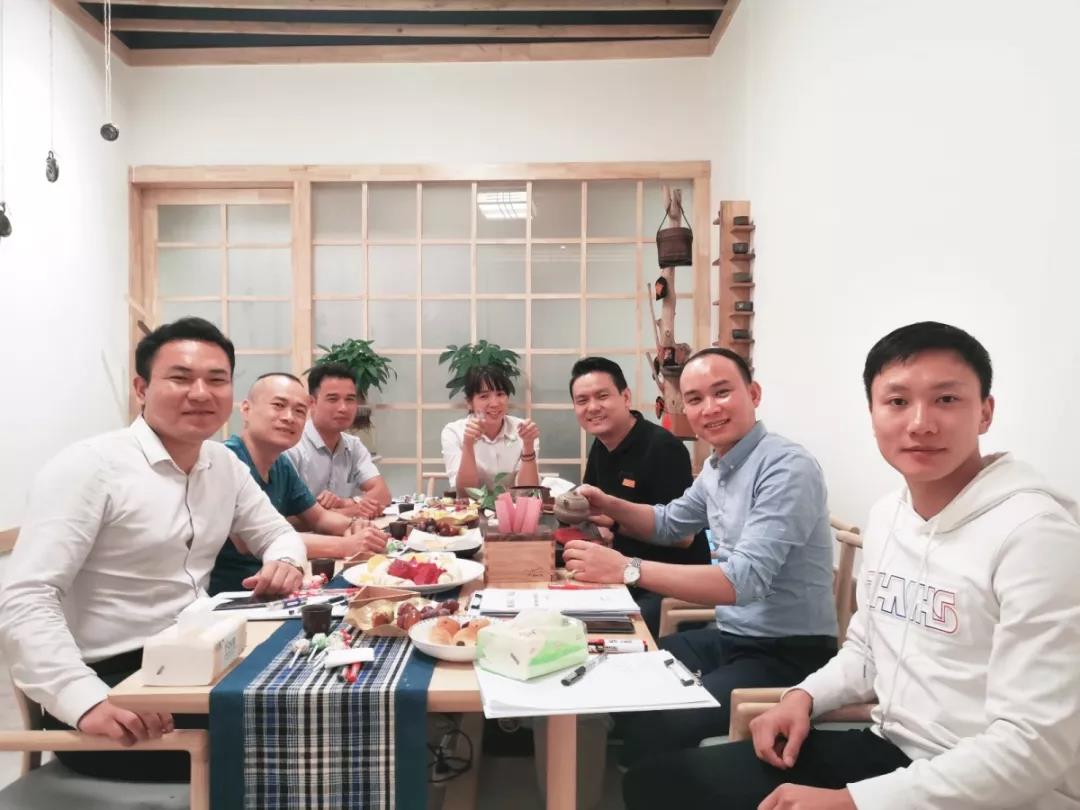 工程、材料中心管理層“裸心會”丨茶短情長，一場來自心靈的對話！